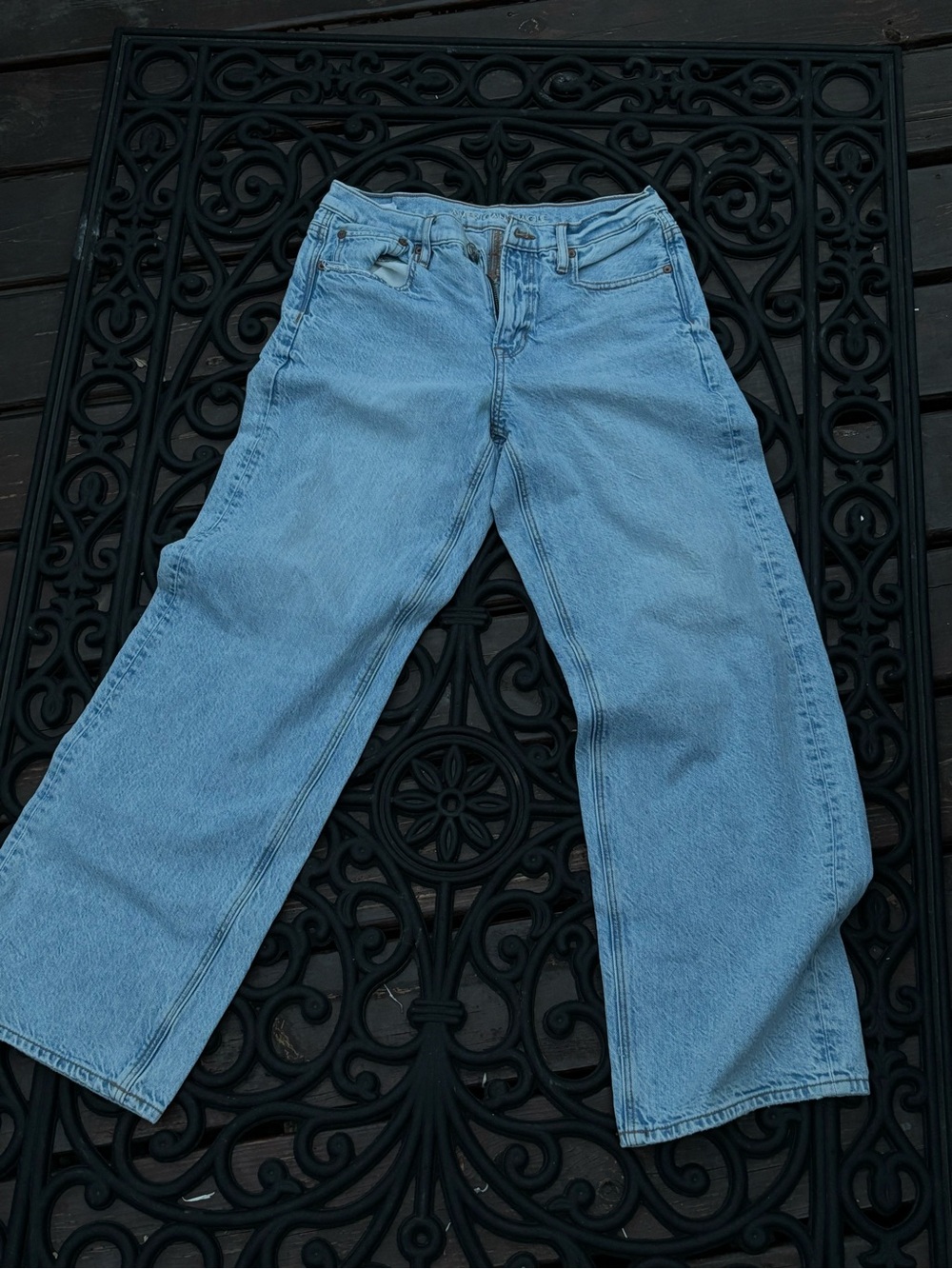 American Eagle Outfitters Light Blue Denim Jeans